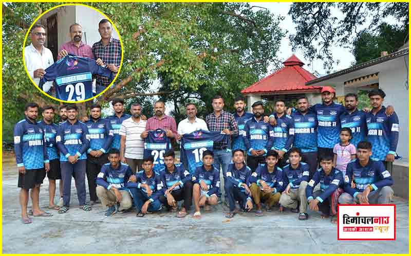 “नशा मुक्त ऊना” अभियान के तहत खिलाड़ियों को बांटी गईं जर्सियां, युवाओं ने लिया नशे से दूर रहने का संकल्प