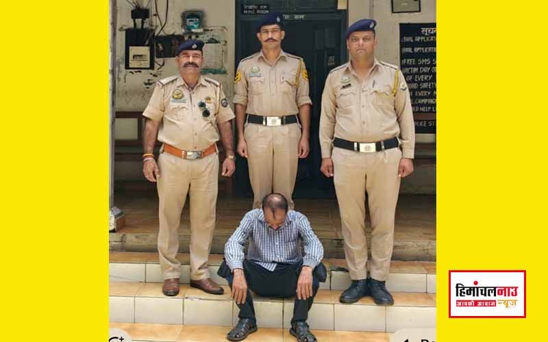 सोलन पुलिस ने अर्की में कार सवार व्यक्ति से 112 ग्राम चरस बरामद की