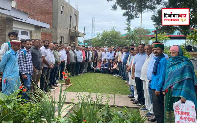 पच्छाद ब्लॉक कांग्रेस की मासिक बैठक संपन्न, जीआर मुसाफिर ने आपदा राहत को लेकर केंद्र से की पैकेज की मांग