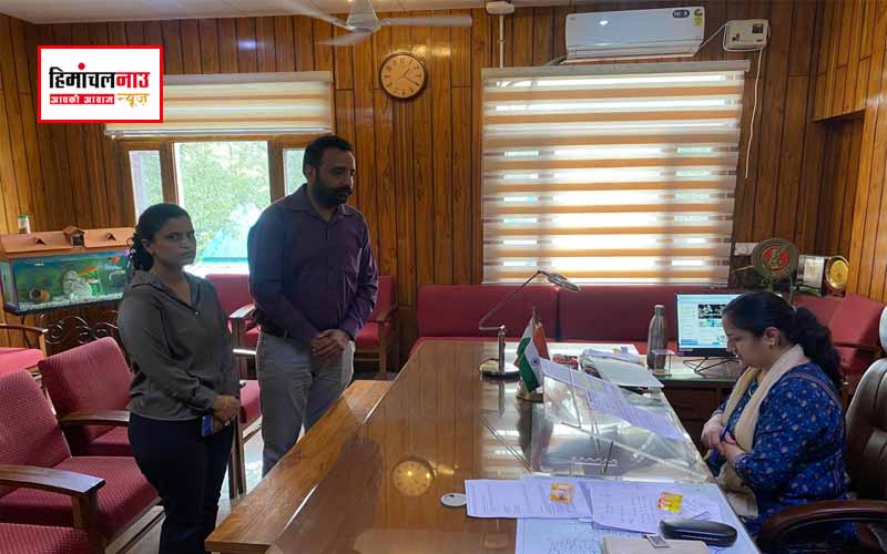 नाहन मेडिकल कॉलेज की छत से टपक रहा पानी, मरीज और डॉक्टर दोनों परेशान