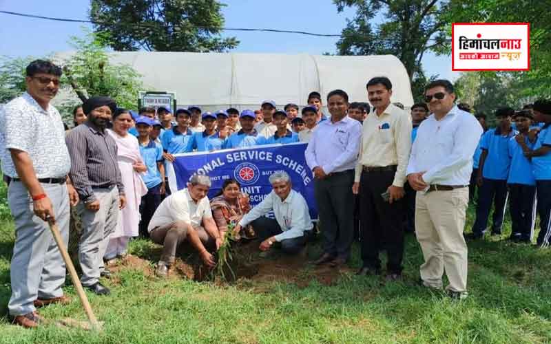 राजकीय वरिष्ठ माध्यमिक विद्यालय दियाडा में “एक पेड़ मां के नाम” अभियान के तहत लगाया गया पौधों का उपवन