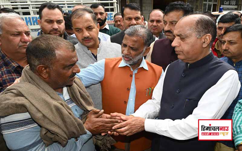 बरठीं बल्लू बस हादसे का जायज़ा लेने पहुंचे जयराम ठाकुर