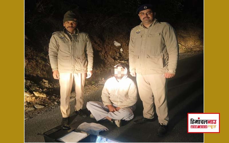 सिरमौर पुलिस ने संगड़ाह और पच्छाद में मादक पदार्थ व देसी शराब की खेप पकड़ी, दो आरोपी गिरफ्तार