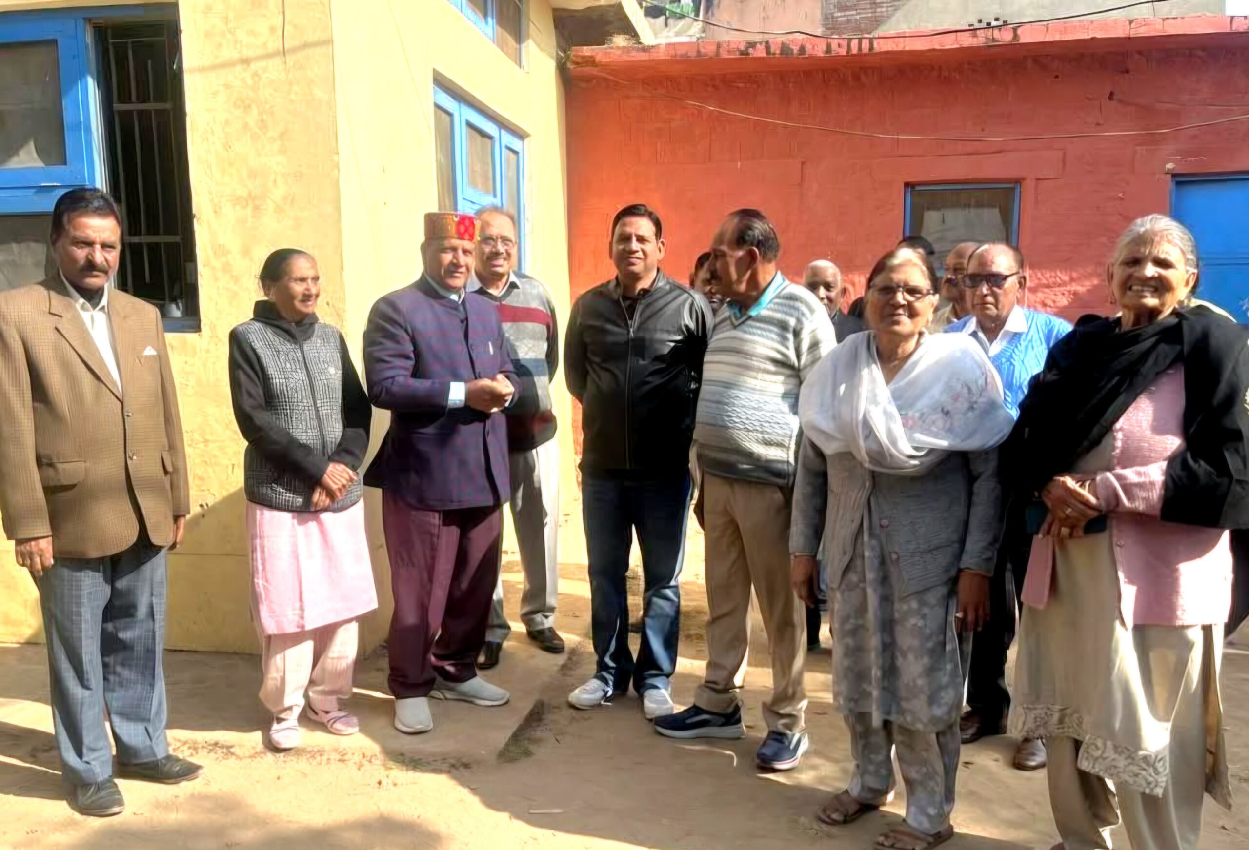 नाहन में महर्षि वाल्मीकि मंदिर निर्माण कार्य देखने पहुँचे डॉ. राजीव बिंदल