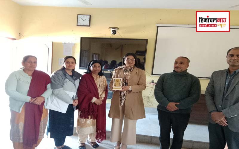 डॉ० इंदु भारद्वाज ने महाविद्यालय के एनएसएस स्वयंसेवियों को शारीरिक स्वास्थ्य पर दिए महत्वपूर्ण सुझाव