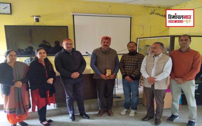 महाविद्यालय चौकीमन्यार में ई-गवर्नेंस और राज्य प्रणाली पर नायब तहसीलदार ने किया मार्गदर्शन