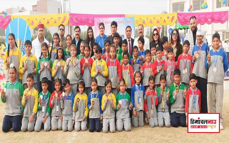 सेंट बीर्स इंटरनेशनल स्कूल में वार्षिक खेल उत्सव संपन्न, संजीव ठाकुर व साक्षी शर्मा ने विजेता खिलाड़ियों को किया सम्मानित