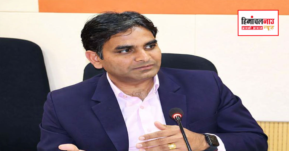 जिला कांगड़ा में पूर्ण पारदर्शिता से आयोजित होंगी बोर्ड परीक्षाएं: डीसी हेमराज बैरवा