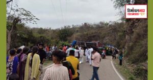 ऊना में श्रद्धालुओं से भरी ट्रैक्टर ट्रॉली पलटी, 10 घायल, एक गंभीर  पीजीआई रेफर