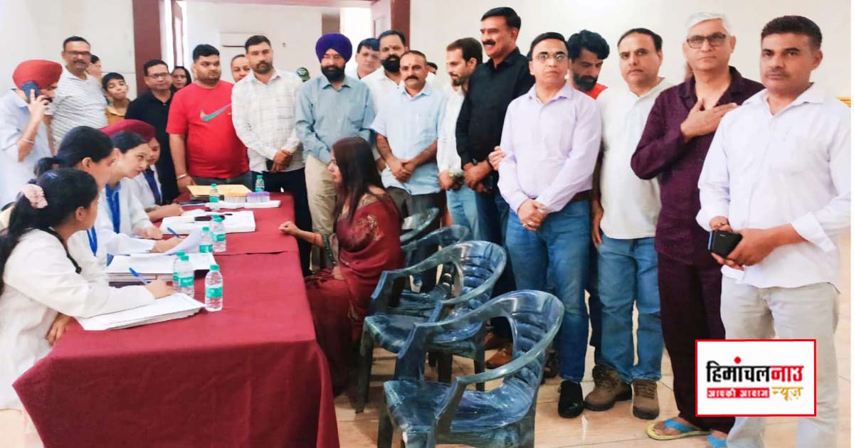 ओमैक्स पार्कवुड सोसायटी ने पेश की मिसाल, 102 लोगों ने किया स्वैच्छिक रक्तदान