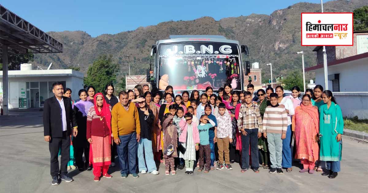 बैरी रजादियां स्कूल का शैक्षणिक भ्रमण, बच्चों ने तारा देवी मंदिर में लिया आशीर्वाद