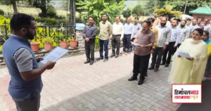 अतिरिक्त उपायुक्त अमित मैहरा ने अधिकारियों और कर्मचारियों को दिलाई आतंकवाद विरोधी शपथ
