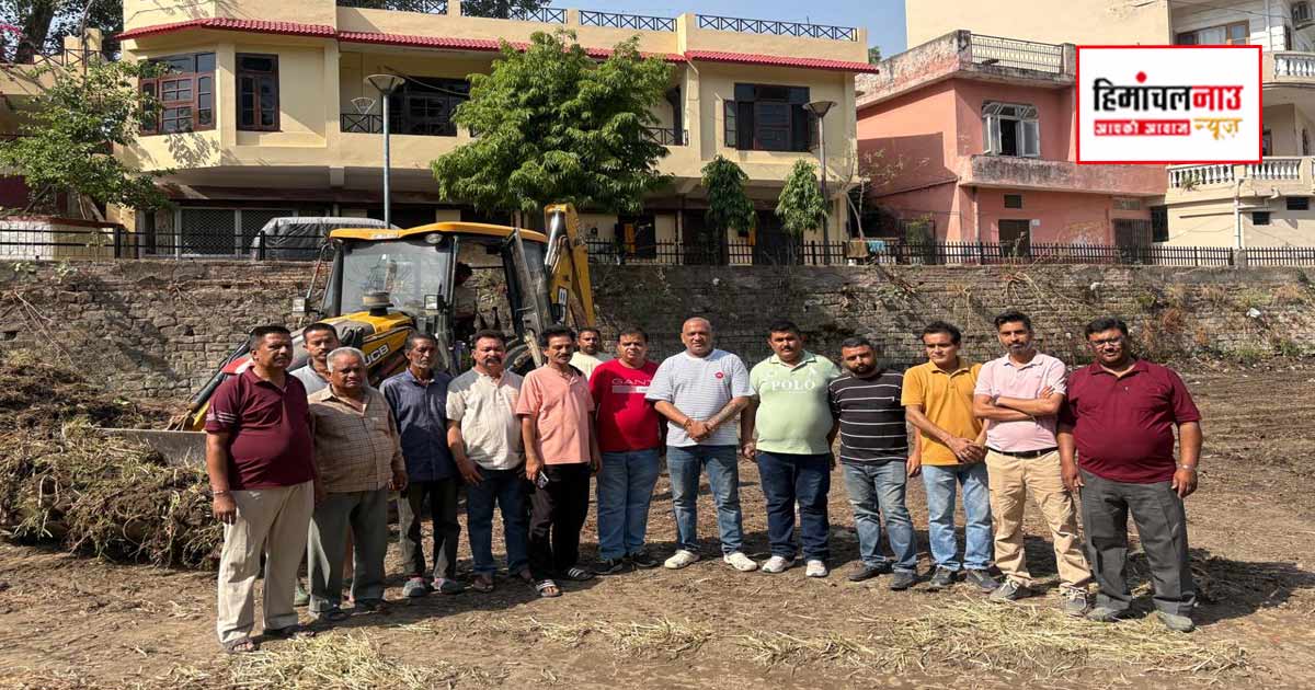 नवनिर्वाचित पार्षद कपिल गर्ग ने निजी खर्च से शुरू कराया ऐतिहासिक रामकुंडी तालाब का जीर्णोद्धार