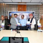 गेयटी थियेटर में आयोजित पहाड़ी कवि सम्मेलन