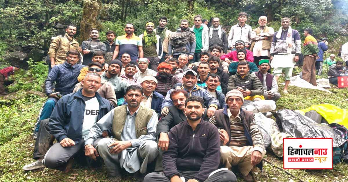 तीन दिवसीय धार्मिक यात्रा में नौ तबीन क्षेत्र सहित सैकड़ों श्रद्धालुओं ने निभाई परंपरा