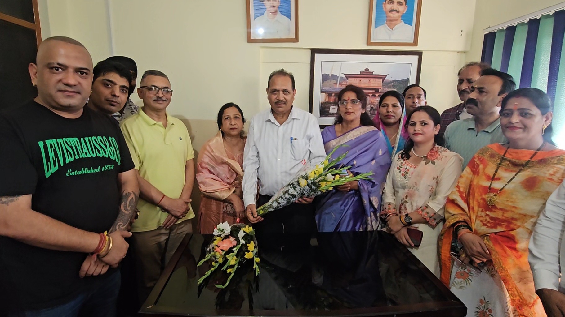 राजनीति से ऊपर उठा नाहन नगर परिषद का शपथ समारोह, कांग्रेस विधायक ने भाजपा उपाध्यक्ष को पहले दी बधाई; शहर के विकास पर दिखाई एकजुटता