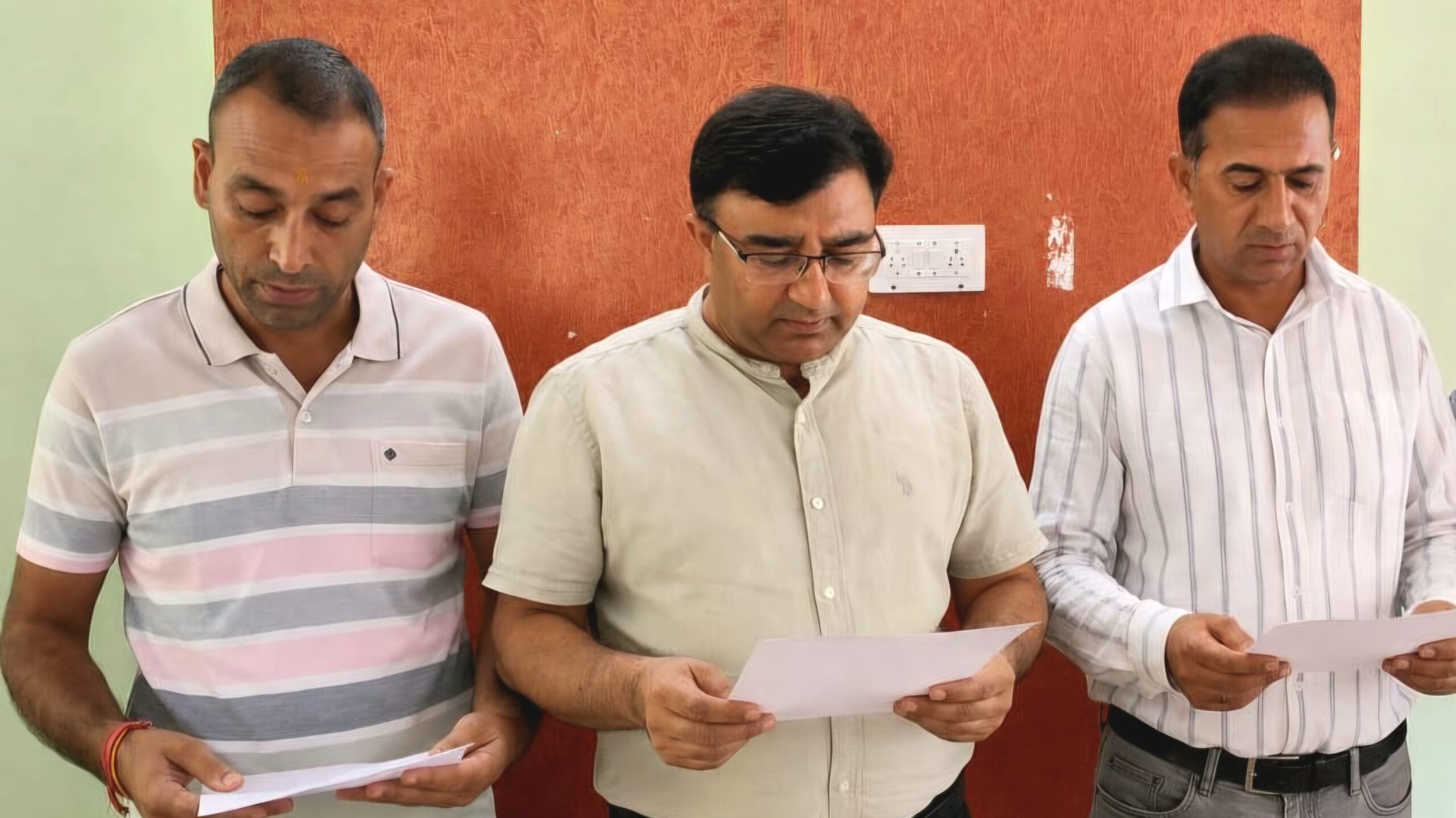शपथ के साथ सक्रिय हुई नगर पंचायत राजगढ़, विक्रम जेलदार ने अध्यक्ष और नरेंद्र ठाकुर ने उपाध्यक्ष पद संभाला