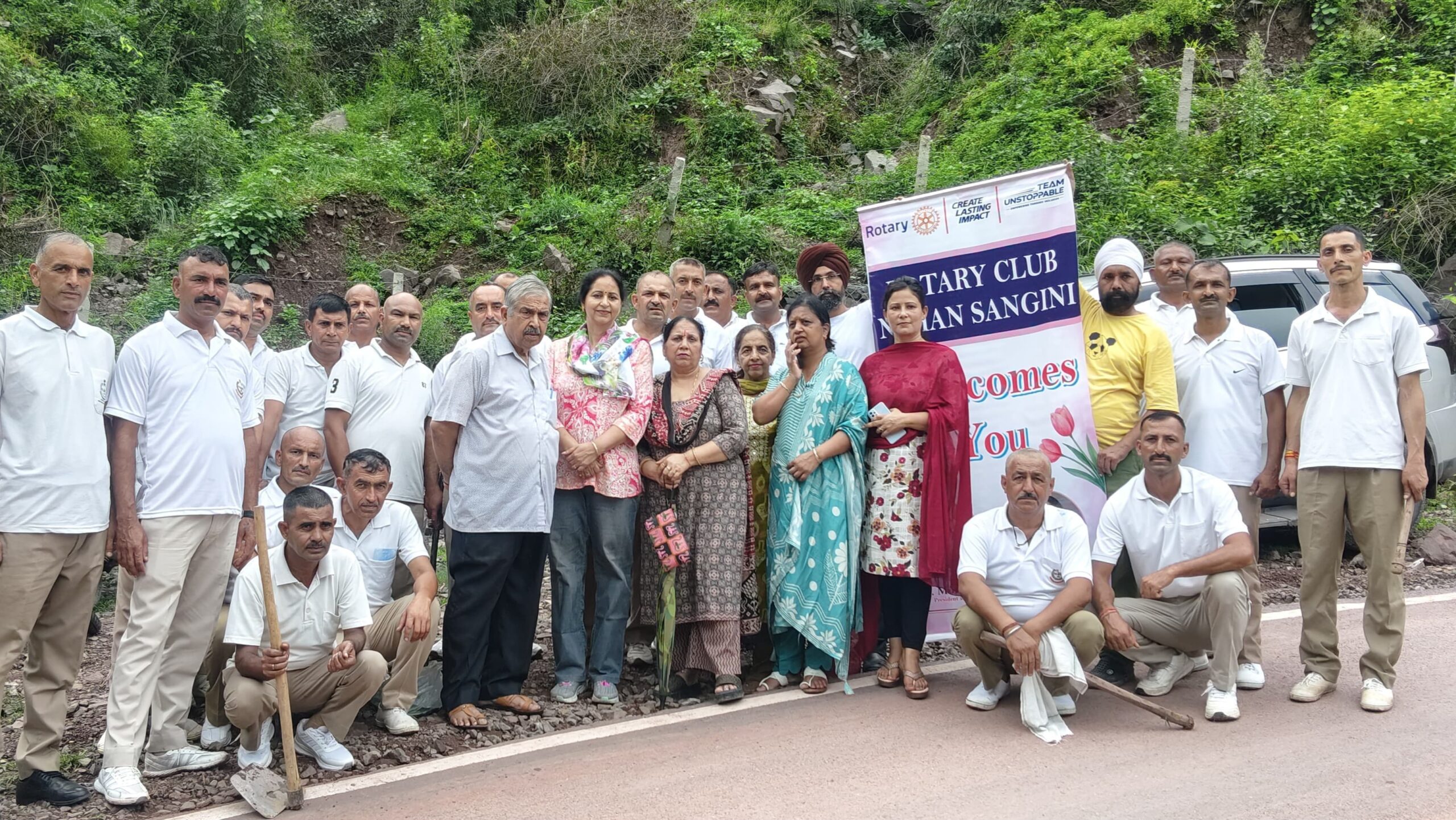 जमटा में मियावाकी तकनीक से तैयार होगा मिनी जंगल, रोटरी क्लब नाहन संगिनी ने लगाए 100 देशी पौधे