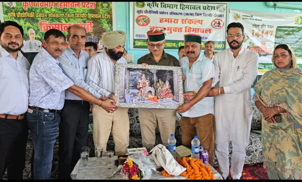 फार्मर रजिस्ट्री और प्राकृतिक खेती से किसानों की आय बढ़ाने पर जोर : अजय सोलंकी