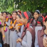 बर्मा पापड़ी स्कूल में किचन टीन शेड का लोकार्पण करते विधायक अजय सोलंकी