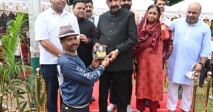 Himachal Government: चंबा को 25 नई बसें देने की घोषणा, सड़क सुरक्षा के लिए 5 करोड़