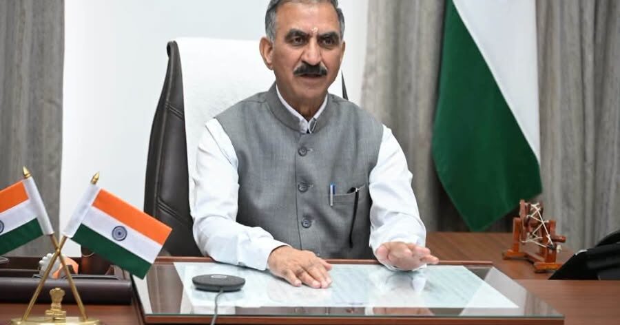 Himachal Government: मुख्यमंत्री सुक्खू ने मंडी के लिए 25 ई-बसों को दिखाई हरी झंडी
