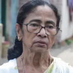 ममता बनर्जी की कार पर पथराव का आरोप