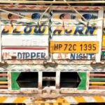 मैहतपुर में पकड़ी गईं लकड़ी से लदी गाड़ियां