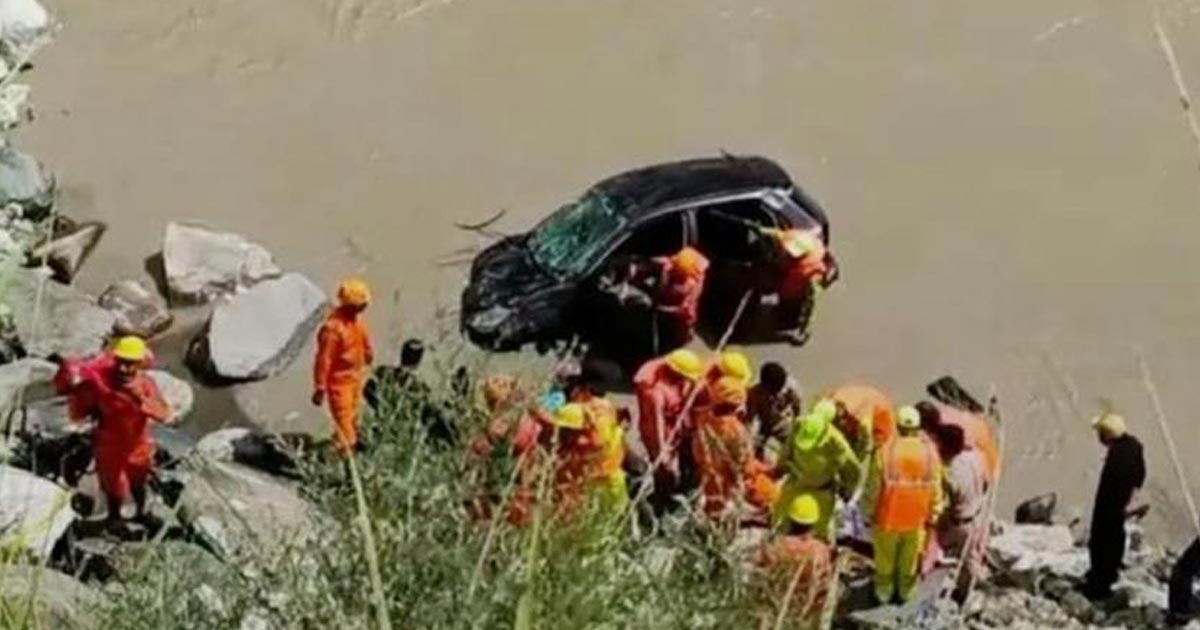 Accident / टापरी के पास सतलुज नदी में गिरी ऑल्टो कार, तीन लोगों की मौत; पुलिस ने शुरू की जांच