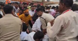 उज्जैन महाकाल मंदिर क्षेत्र में श्रद्धालुओं की भारी भीड़