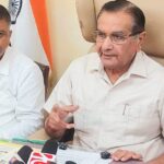 ऊना में प्रेस वार्ता करते अनुसूचित जाति आयोग के अध्यक्ष कुलदीप कुमार