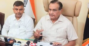 ऊना में प्रेस वार्ता करते अनुसूचित जाति आयोग के अध्यक्ष कुलदीप कुमार