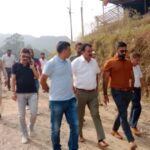 अंदरौली में गोविंद सागर झील क्षेत्र का निरीक्षण करते उपायुक्त