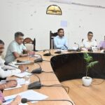 बिलासपुर में ऑटोमेटिक रेन गेज और वेदर स्टेशन स्थापना की समीक्षा बैठक
