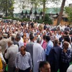 शिमला के चौड़ा मैदान में धरना देते हिमाचल के पेंशनर