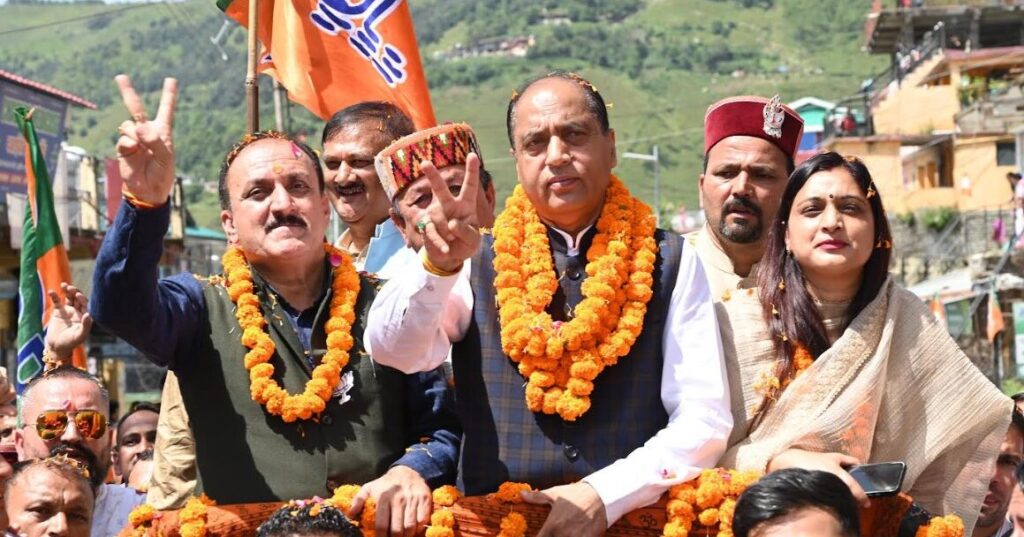 शिलाई सम्मेलन को संबोधित करते जयराम ठाकुर