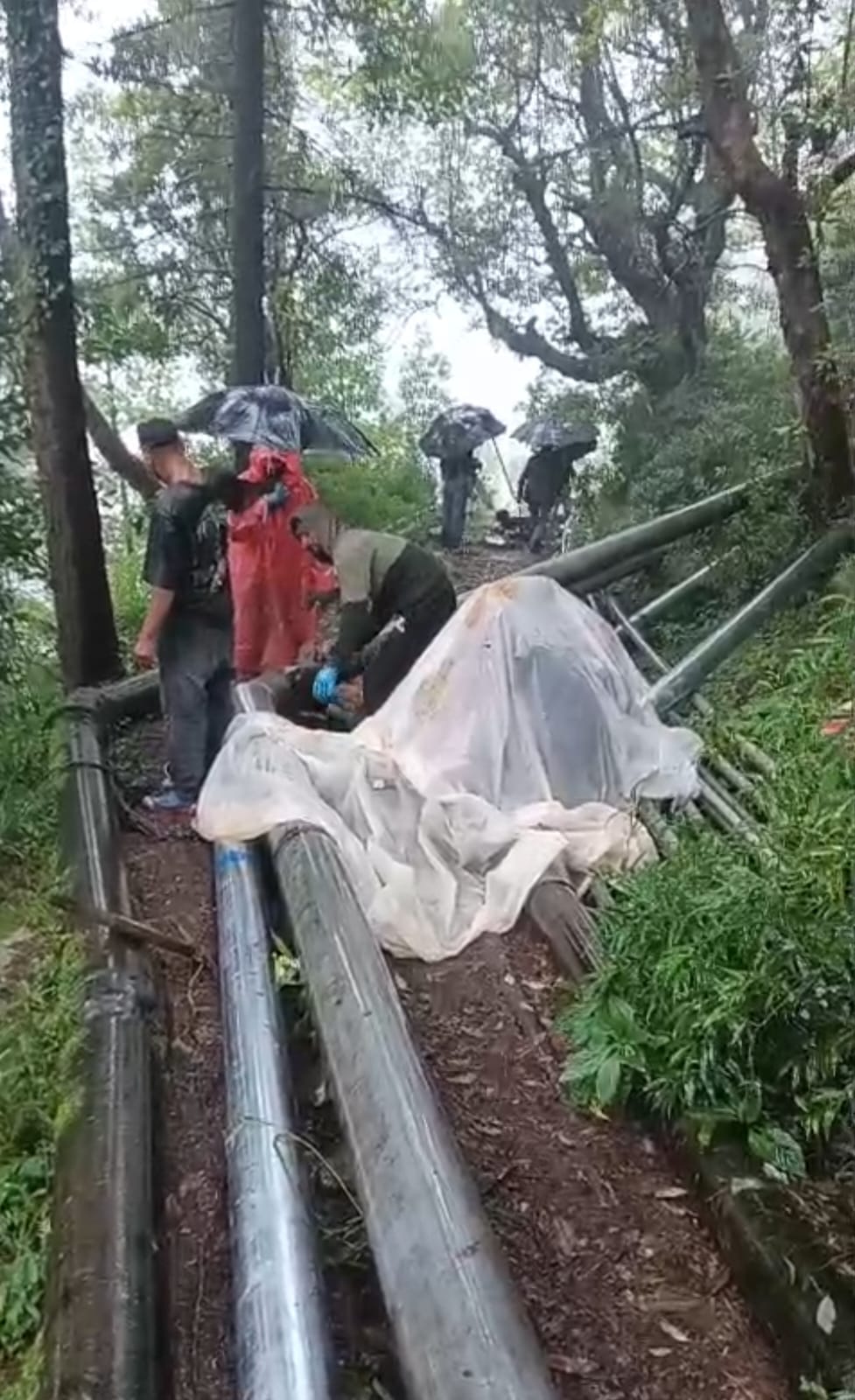Landslide: नड्डी में मुख्य पाइपलाइनें क्षतिग्रस्त, धर्मशाला की पेयजल आपूर्ति प्रभावित