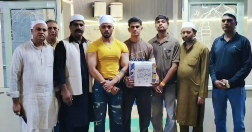 नाहन में विजय कुमार के इलाज के लिए जुटाई गई सहयोग राशि