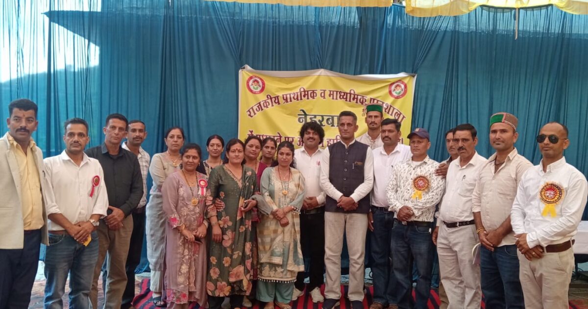 नेहरबाग स्कूल के वार्षिक समारोह में उत्कृष्ट प्रदर्शन करने वाले विद्यार्थी सम्मानित, विकास के लिए मिले 15 हजार रुपये