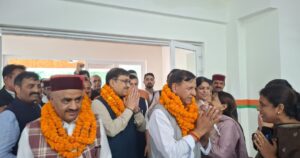 सिरमौर में बैठक को संबोधित करते डॉ. राजीव बिंदल