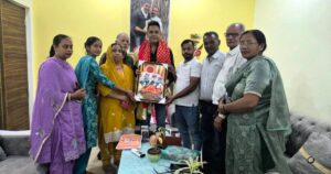 ऊना में रात के समय नाकाबंदी करती पुलिस