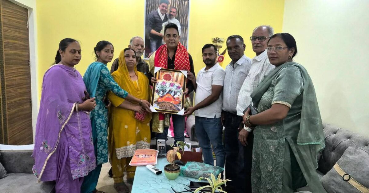 चिंतपूर्णी में भाजपा को फिर बड़ा झटका, कटोहड़ खुर्द पंचायत ने थामा कांग्रेस का दामन