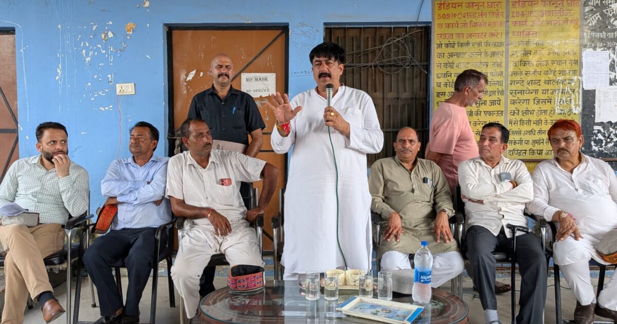 अपर बसाल जन संवाद में आठ पंचायतों की समस्याओं पर चर्चा, खेल मैदान के लिए दो लाख की घोषणा