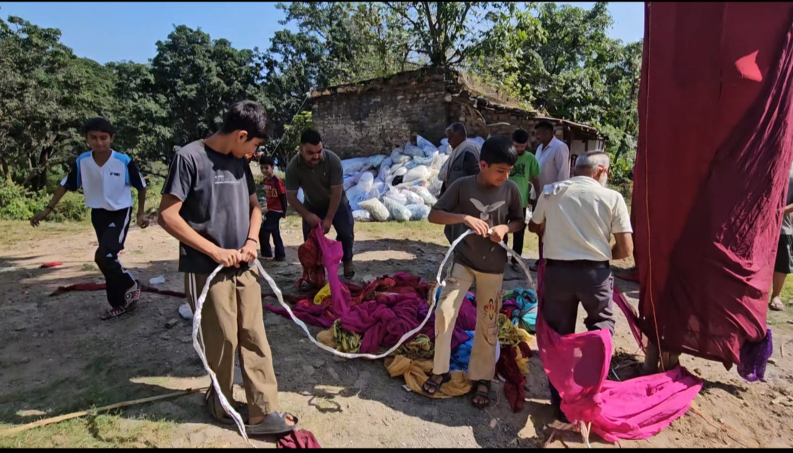 70 फीट का रावण, खर्च महज 12 हजार! नाहन की आमवाला सैन पंचायत ने पेश की अनूठी मिसाल