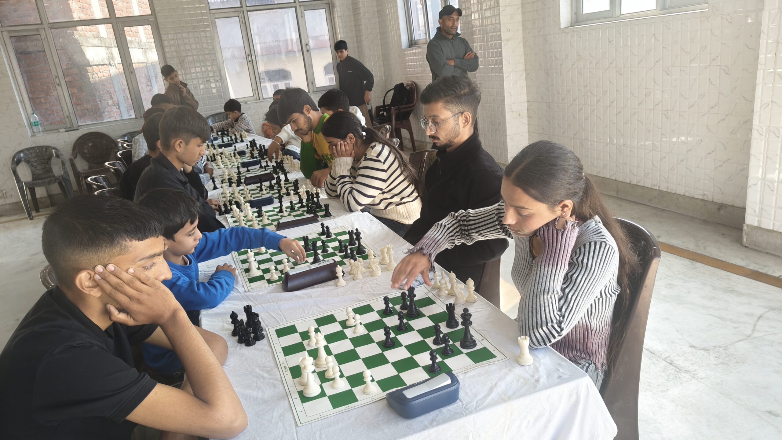 चम्बा की 8वीं दशहरा शतरंज प्रतियोगिता में शिवम ठाकुर ने जीते दो खिताब