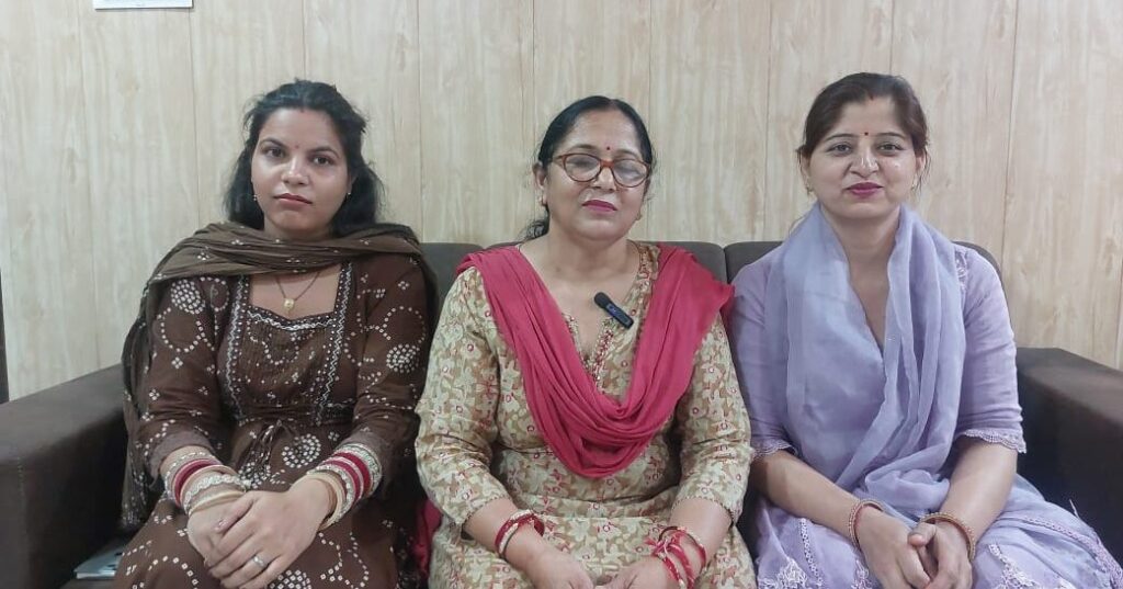 करवाचौथ पर पुरुष कर्मचारियों को अवकाश देने के फैसले का स्वागत