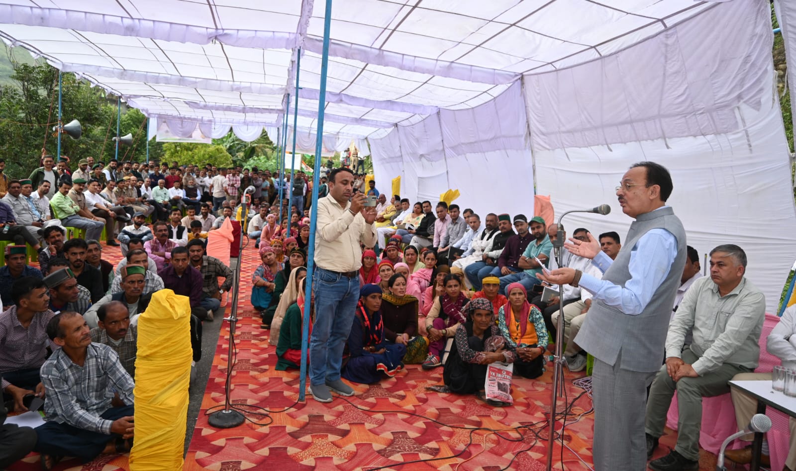 कोटी धमान में ‘सरकार गाँव के द्वार’, 6 शिकायतों और 37 मांगों पर कार्रवाई के निर्देश