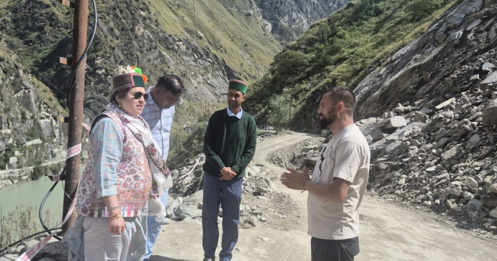नाथपा में एनएच-05 ब्लॉक पॉइंट का निरीक्षण