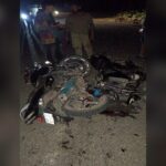 नाहन यशवंत विहार में पेट्रोल पंप के पास दो बाइकों की टक्कर के बाद क्षतिग्रस्त वाहन