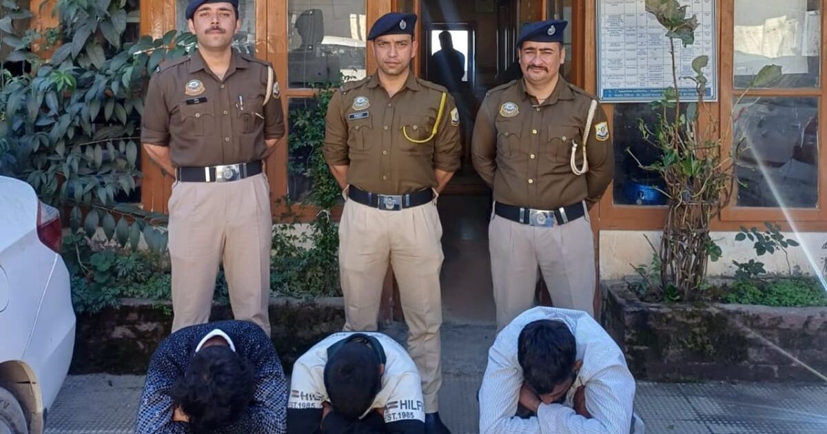 NDPS / शिमला के तारादेवी में कार से करीब 20 ग्राम चिट्टा बरामद, तीन युवक गिरफ्तार